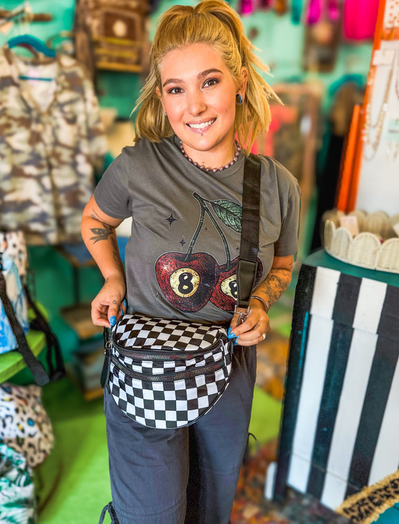 Showoff Sidekick Purse• Black Checkered